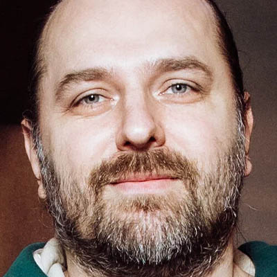 Антон Савенков