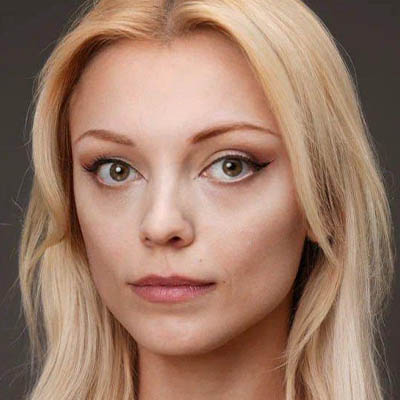 Анна Молева