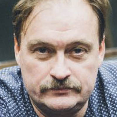 Денис Юченков