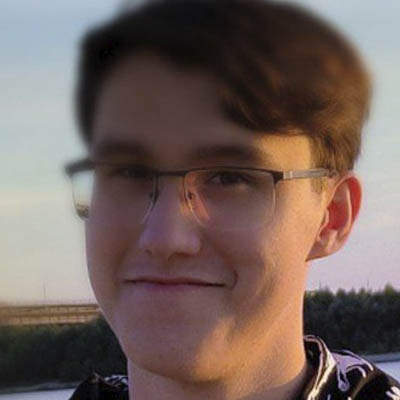 Олег Поломошнов