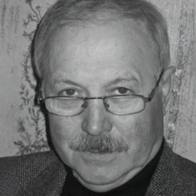 Виктор Петров