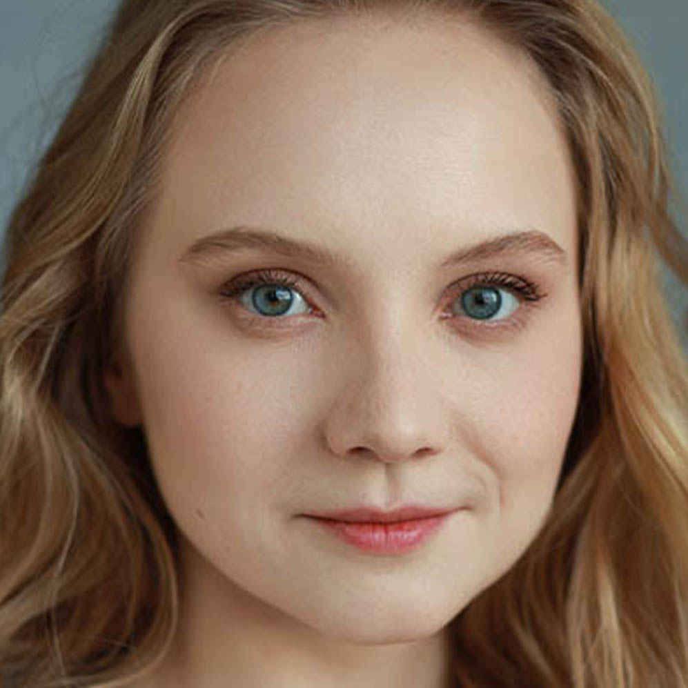 Евгения Лучникова